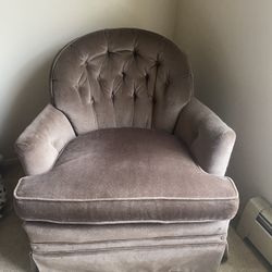 Very Comfortable Love Seat / Couch 