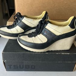 Tsubo Wedge Shoes