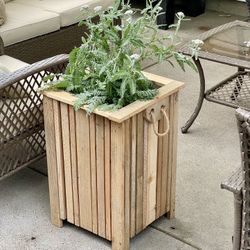 Cedar Weathered Outdoor Planter 