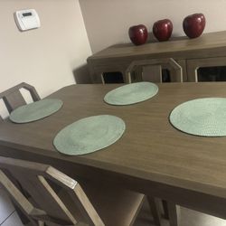 Dining Room Table With Hutch
