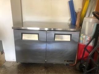 Commercial Restaurant Under-Counter Refrigerator - True Tru48