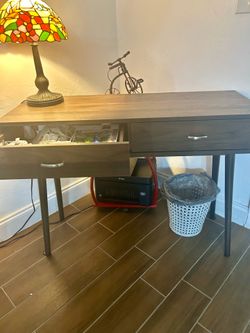 Modern Wood desk  with 2 Drawers |