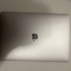 2019 MacBook Pro 15 Inch 512 GB 32 GB Ram