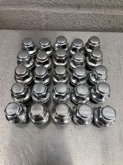 Nissan / Infiniti OEM Mag Lug Nuts 12X1.25 Nissan Infiniti Oem Wheels