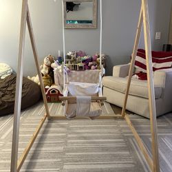 Avenlur Foldable Swing 