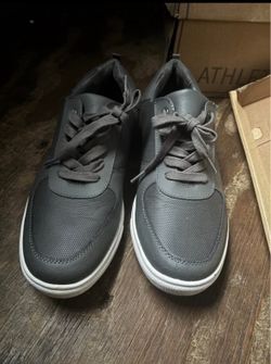 Weatherproof Shoes Size 11