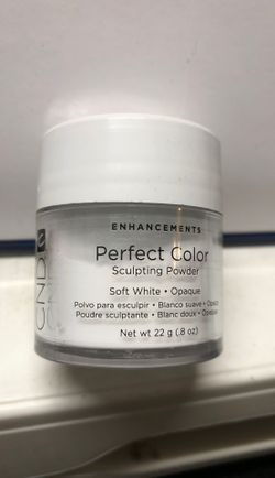 CND Soft white powder (.8 oz)