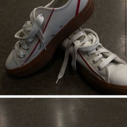 Converse Shoes 9.5
