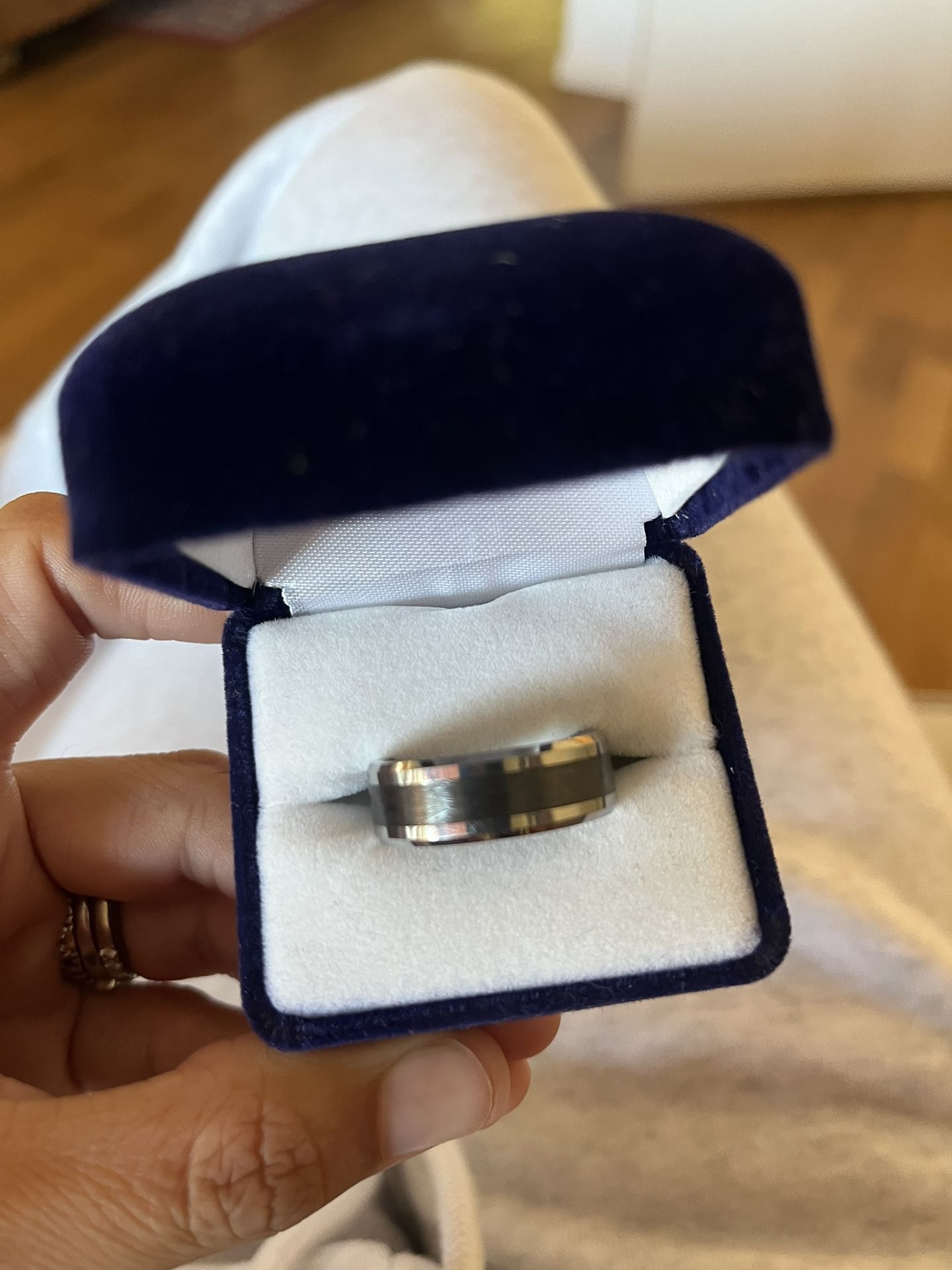 Men’s Wedding Band 10.5