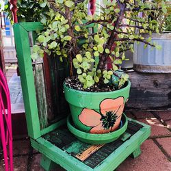 GARDEN PLANT STAND WITH POTTED PLANT