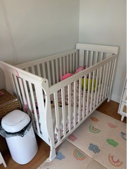 Crib with mattress