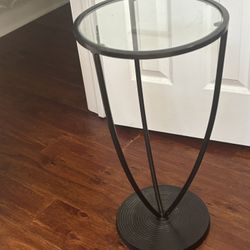 Perfect Glass Top Side Table For Small Spaces