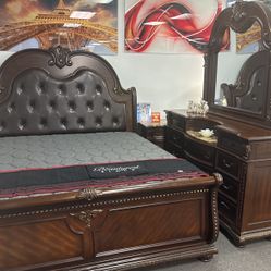 Solid Wood 5pc Bedroom Set $1799