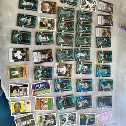 148 Baseball Cards (Mix of Topps and Spectrum Cards) 