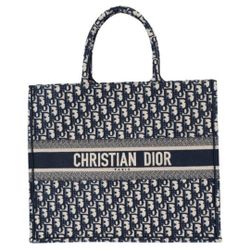 Purse Christian Dior.