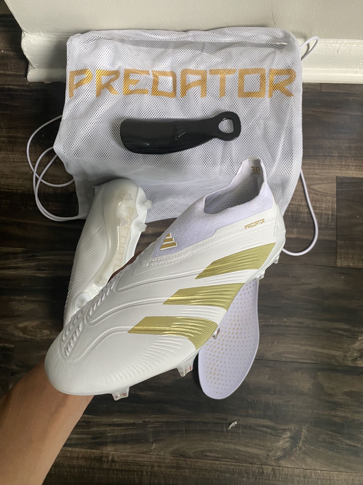 Adidas Elite Laceless Predator Cleats