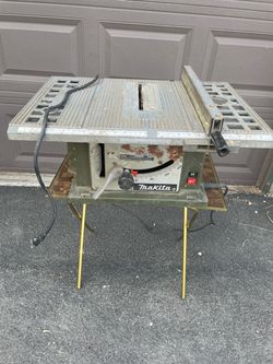 Older Makita 2708 Table Saw, Works Great with Adjustable Rip Fence but No Blade Guard!