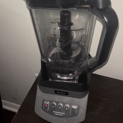 Ninja Professional Blender 1000W Base – Works Great – Pitcher Broken/Needs Replacement