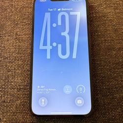 UNLOCKED IPHONE 14 - 128GB