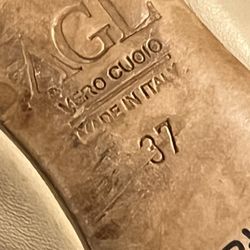 Italian Women’s Shoe Flat $45 AGI