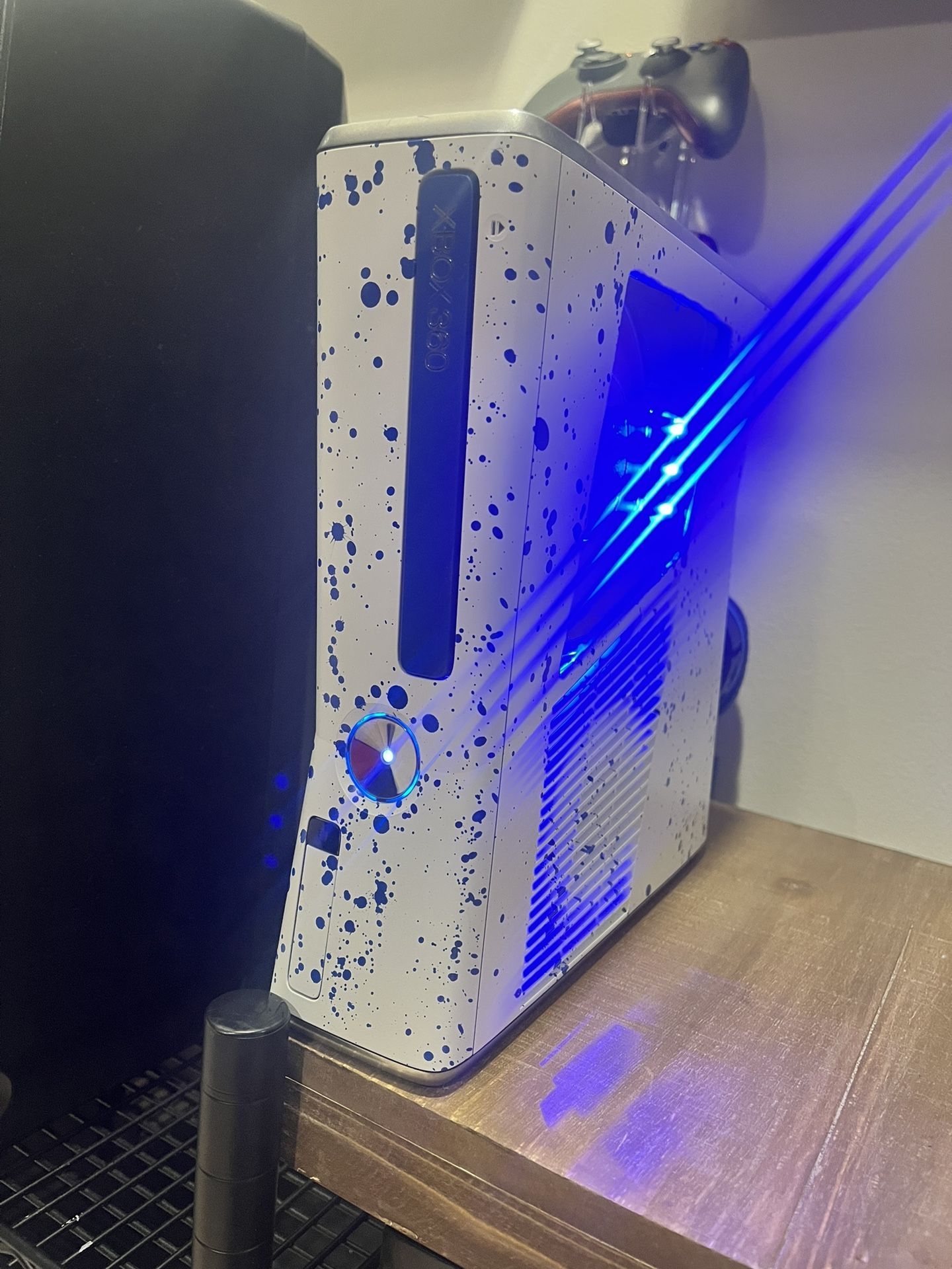 RGH3 Xbox 360 Slim, Window, Led Mod and more!