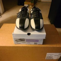Women's Spikeless Golf Shoes Size 9.5