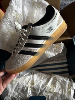 Bad Bunny Gazelle Indoor