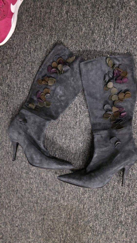 ITALIAN SUEDE BOOTS SIZE 38.5