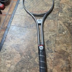 Tennis racket 