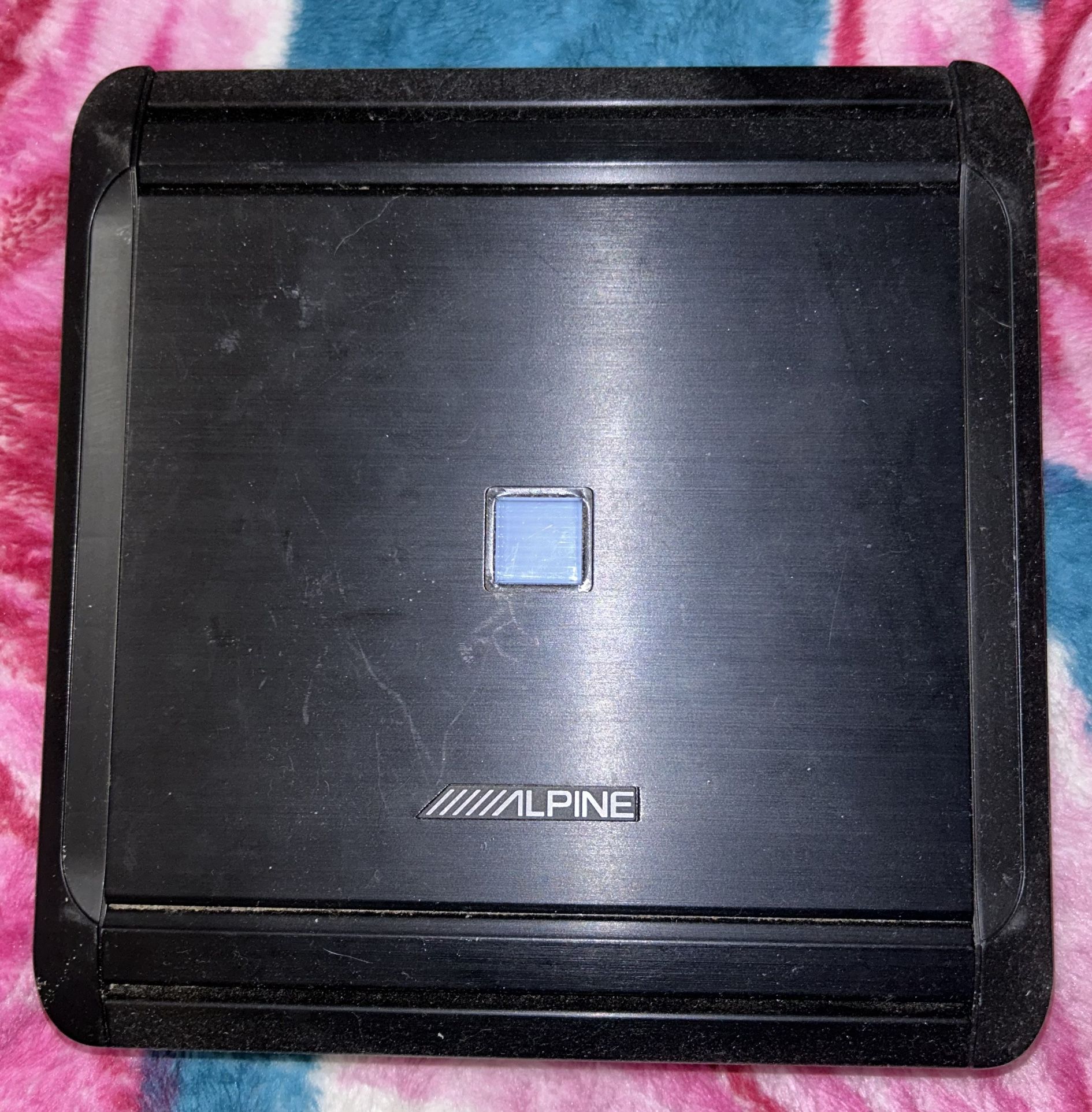 ALPINE MRV-M500 AMP