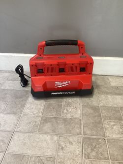 Milwaukee Packout Six Bay Rapid Battery Charger (48-59-1809)