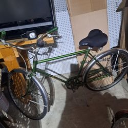 SCHWINN VINTAGE BICYCLE 