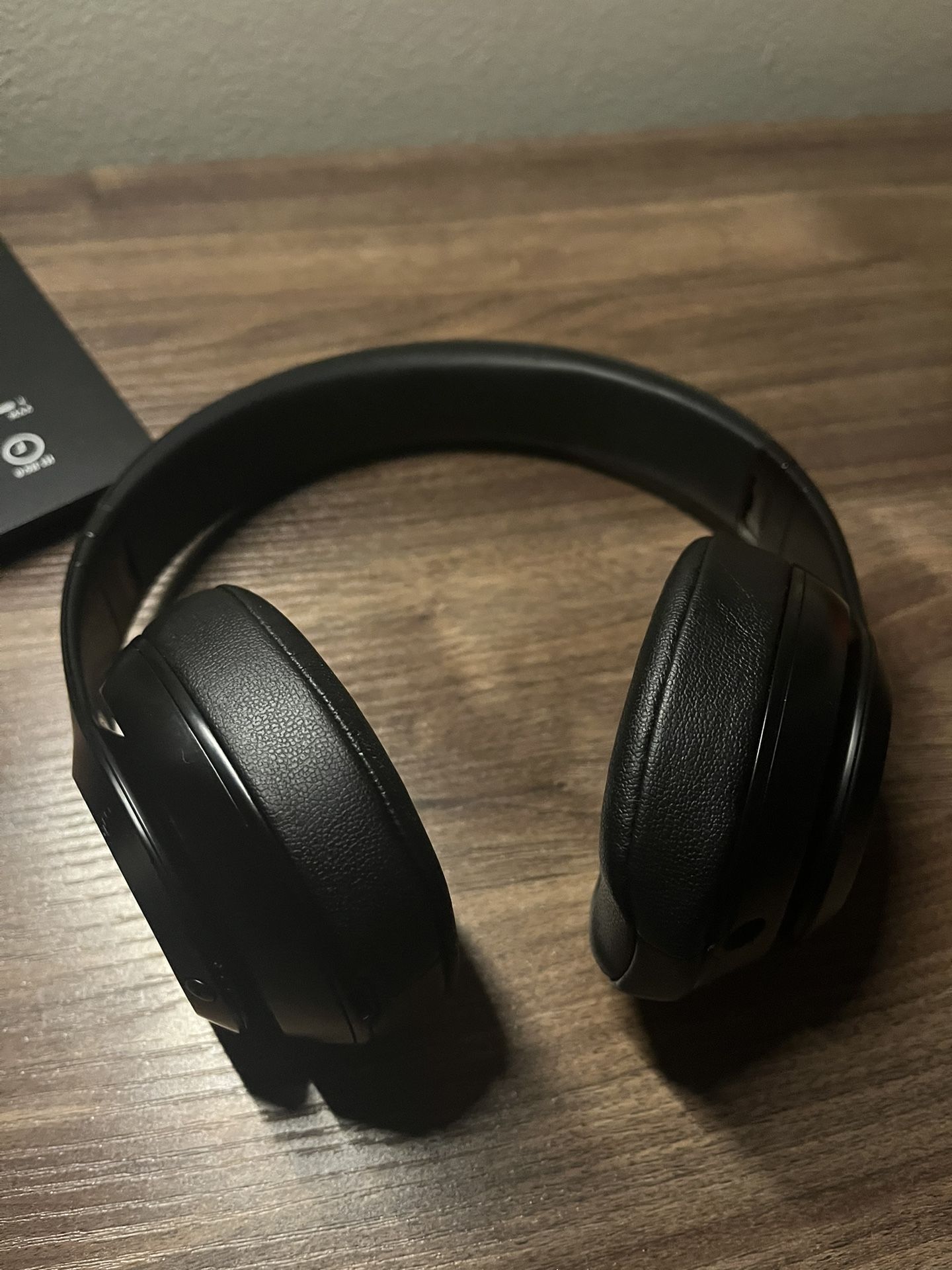 Beats Studio 3 *Read Description*