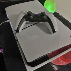 Ps5 With 4 Games And Controller 
