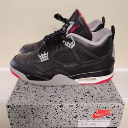 VNDS Jordan Retro 4 Bred Remastered  sz 11 Comes with OG box 