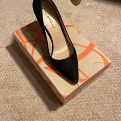 Via Spiga Womens Black Pump Heel Shoes