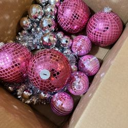Disco Ornaments And Wreath 