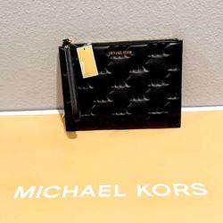 NEW MICHAEL KORS WRISTLET 