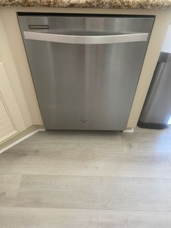 Whirlpool Dishwasher