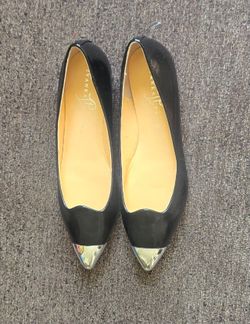 Ivanka Trump Flats - Size 8