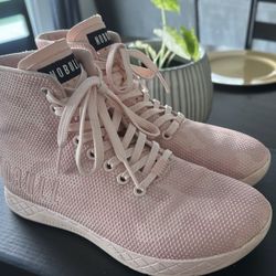 NO BULL  High Top Training Women Size 7.5