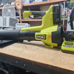 RYOBI

ONE+ 18V 100 MPH 350 CFM Cordless Battery Variable-Speed Jet Fan Leaf Blower 

