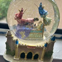 Disney’s Sleeping beauty Aurora Snow Globe