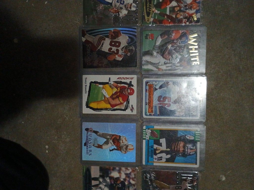 1 Of 15 Collectable Football Cards 1(contact info removed)