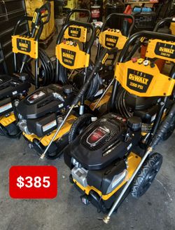 DeWalt 3300 PSI Gas Pressure Washer