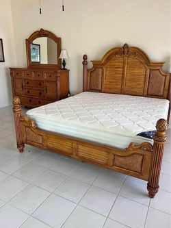 Endura Bedroom Set ( deliver available)