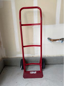 Milwaukee Heavy Duty Steel Hand Truck / Dolly (600 lb Capacity)