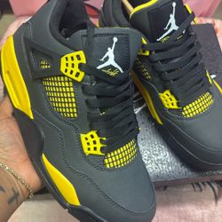Air Jordan 4s Retro