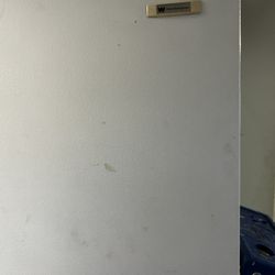  An Upright Freezer