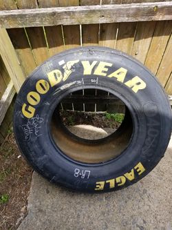 Richard Petty Signed Racing Slick